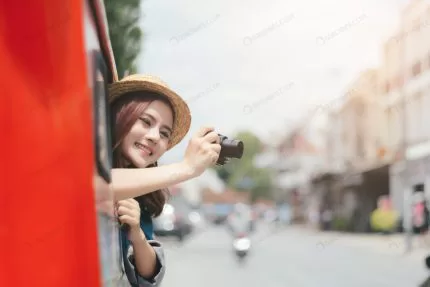 excited tourists are taking pictures while sittin crc1aa65fd9 size8.92mb 6240x4160 - title:Home - اورچین فایل - format: - sku: - keywords:وکتور,موکاپ,افکت متنی,پروژه افترافکت p_id:63922