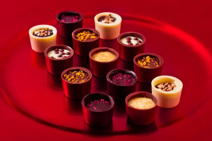 assortment luxury white dark chocolate candies va crcb3b2d976 - title:دانلود عکس شیرینی و شکلات - اورچین فایل - format:JPG - استوک - sku:crcb3b2d976 - keywords:دانلود عکس شیرینی و شکلات, عکس استوک, فایل تکی p_id:99911