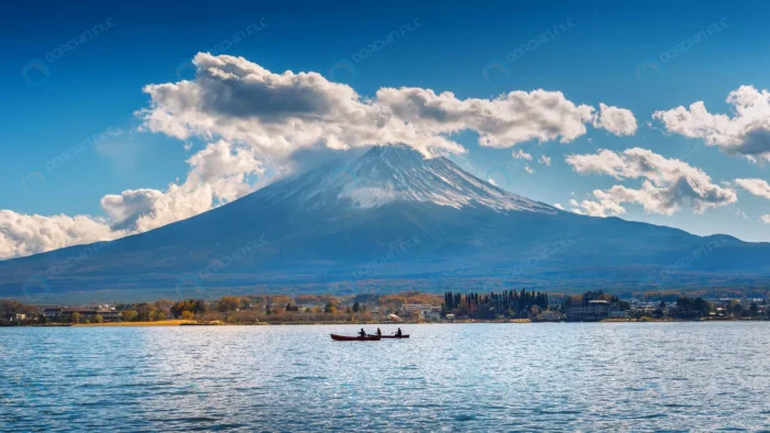autumn season mountain fuji kawaguchiko lake japa crc92f98951 size6.32mb 4928x2772 1 - title:تصویر زیبای طبیعت و کوه و دریا همراه انسان های قایق سوار - اورچین فایل - format:JPG - استوک - sku:crc92f98951 - keywords: p_id:51268