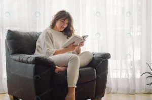 beauty young woman is reading book home crcb00172ae size5.56mb 4763x3165 1 - title:Home - اورچین فایل - format: - sku: - keywords: p_id:18