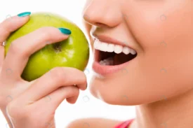 closeup face woman eating green apple crcf8b9dd13 size15.60mb 7360x4912 - title:Home Main - اورچین فایل - format: - sku: - keywords: p_id:18