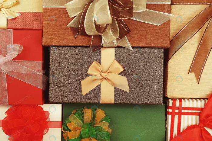 closeup many different christmas gifts with beaut crca8f35b81 - title:تصویر باکس هدیه از نمای تاپ - اورچین فایل - format:JPG - استوک - sku:crca8f35b81 - keywords: p_id:89251