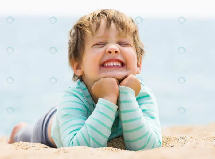 happy laughing baby girl crcb2b1d5ea - title:تصویر استوک دختر بچه خندان روی شن ساحل - اورچین فایل - format:JPG - استوک - sku:crcb2b1d5ea - keywords:تصویر استوک دختر بچه خندان روی شن ساحل, عکس استوک, بچه, تصویر استوک رایگان, دانلود رایگان, دختر, دریا, شادی, فایل تکی p_id:64334