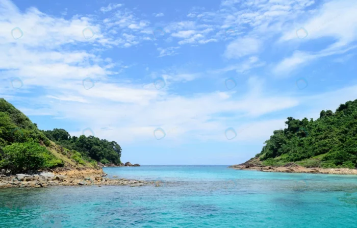 island mountain trad province thailand crcbd9c9705 - title:عکس دریا با کوه های سرسبز در تایلند - اورچین فایل - format:JPG - استوک - sku:crcbd9c9705 - keywords: p_id:57682