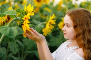 little child with sunflowers summer field crce894458a size4.84mb 4200x2800 - title:Home - اورچین فایل - format: - sku: - keywords: p_id:18