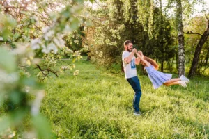 man lifting his daughter park crccbc26a7a size16.32mb 5404x3603 1 - title:Home - اورچین فایل - format: - sku: - keywords: p_id:18