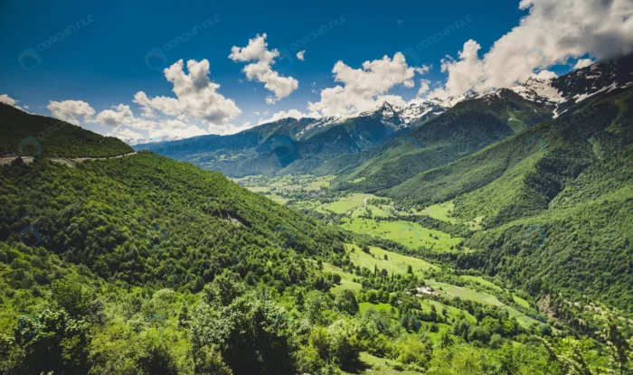 panoramic summer landscape with green hill mounta crca1870d25 - title:عکس منظره سرسبز کوهستانی - اورچین فایل - format:JPG - استوک - sku:crca1870d25 - keywords: p_id:59305