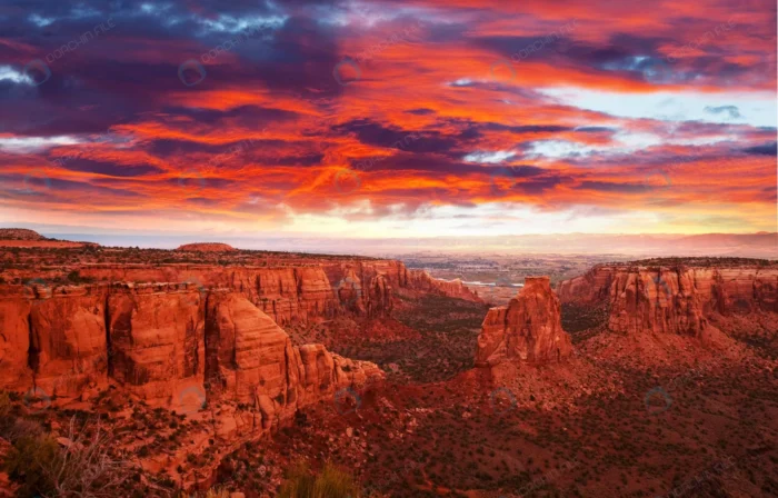 scenic view mountains colorado national monument p rnd262 frp15321611 - title:منظره کوهستانی در ایالت کلرادو آمریکا - اورچین فایل - format:JPG - استوک - sku:frp15321611 - keywords: p_id:69477