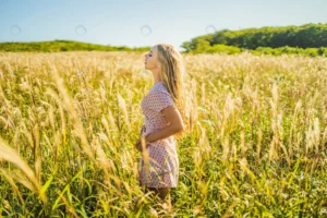 young beautiful woman autumn landscape with dry f crc9f7fd11b size21.19mb 6000x4000 - title:Home - اورچین فایل - format: - sku: - keywords: p_id:18