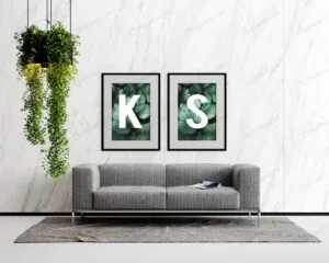 موکاپ قاب عکس روی دیوار