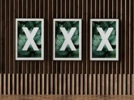 موکاپ قاب عکس روی دیوار