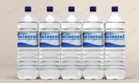 موکاپ مجموعه بطری آب معدنی